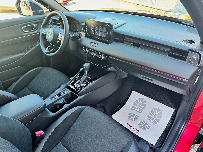 Honda HR-V (2026) 1.5 e:HEV Sport MR2027 - fotka 5 z 29