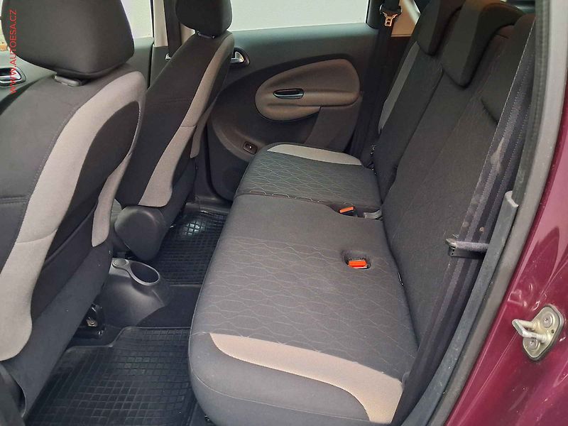 Citroën C3 Picasso (2015) 1.2 PT, Millenium, navi - fotka 10 z 16