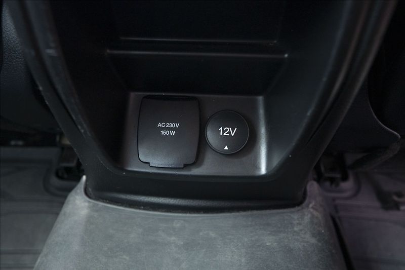 Ford Ranger 2,0 EcoBlue 4WD DOUBLE CAB ČR - fotka 16 z 37