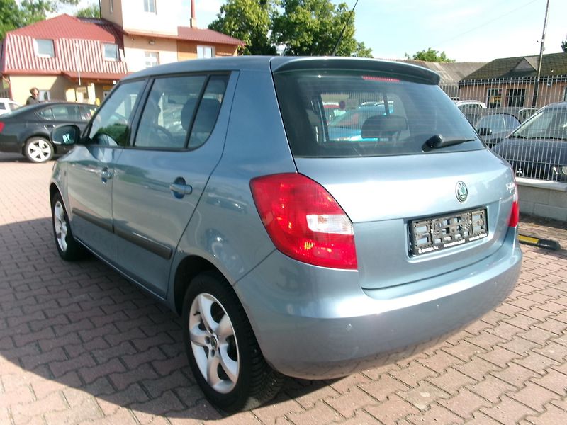 Škoda Fabia (2010) 1,2TSi ELEGANCE AC ALU - fotka 7 z 28