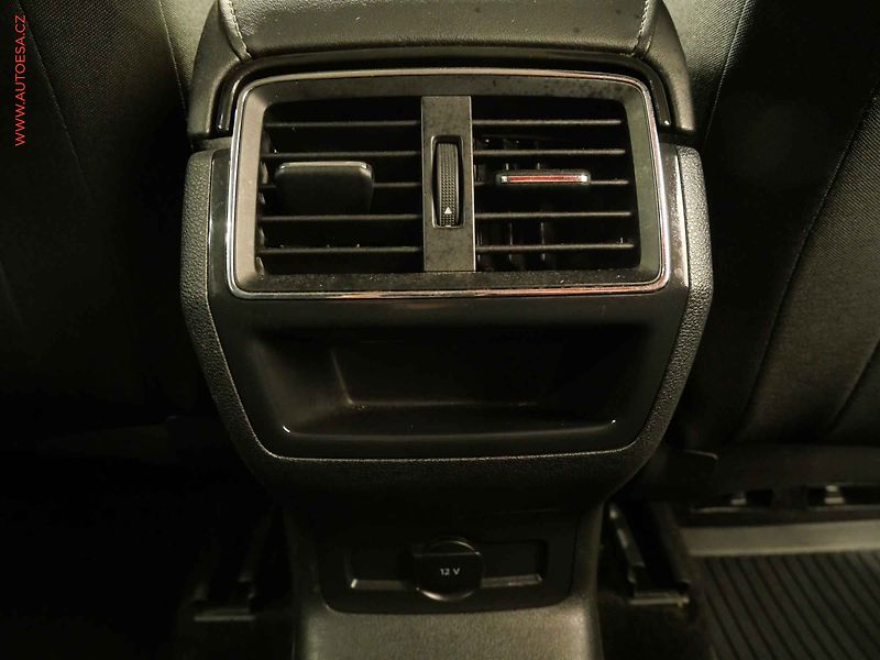 Škoda Karoq (2020) 1.0TSI, ČR, Ambition, LED - fotka 21 z 21