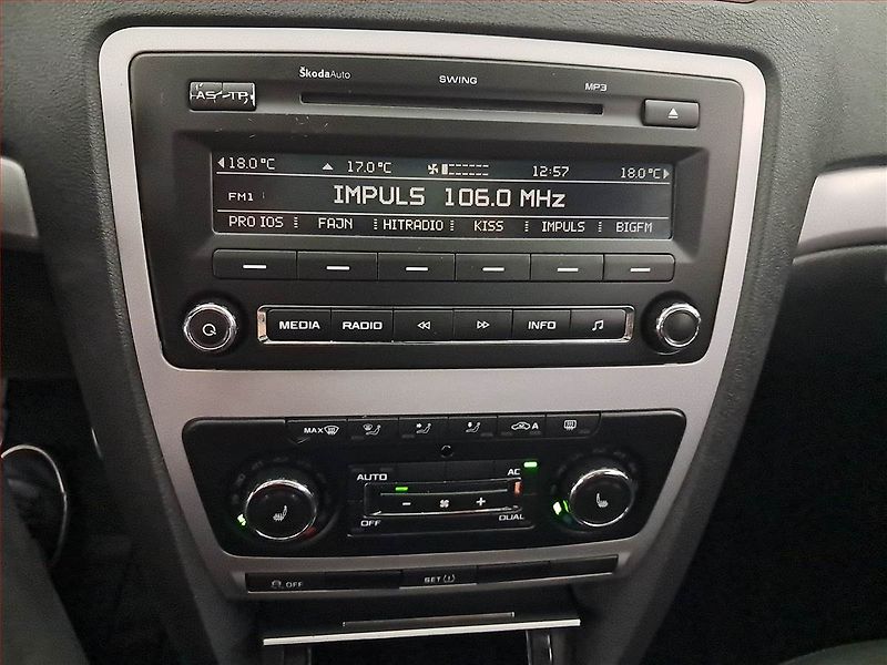 Škoda Octavia (2013) 2.0 TDI, Serv.kniha, Tempomat - fotka 12 z 18