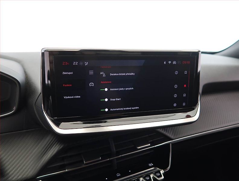 Peugeot 2008 (2025) 1.2 PureTech - fotka 17 z 23