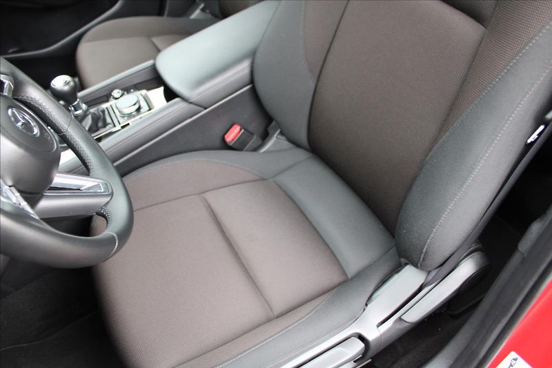 Mazda 3 2,0 i  NOVÉ V ČR,1.MAJITEL - fotka 24 z 30