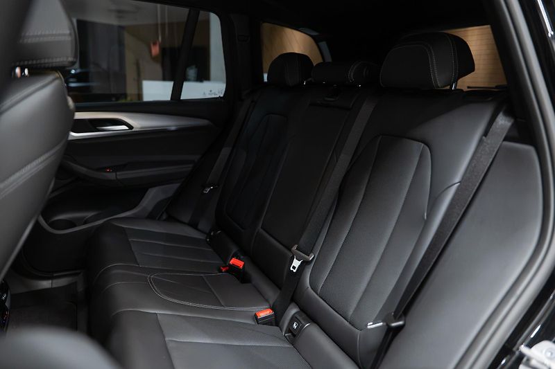 BMW X3 (2023) 20d M-SPORT 140KW 4x4 1CZ TOP! - fotka 34 z 40