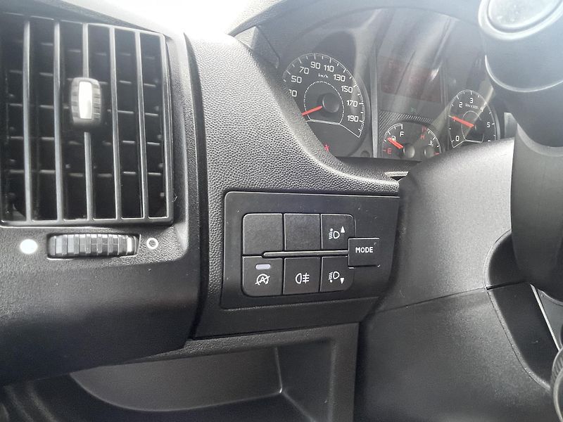 Peugeot Boxer 2.2HDi 120PS CZ DPH REZERVACE! - fotka 136 z 139