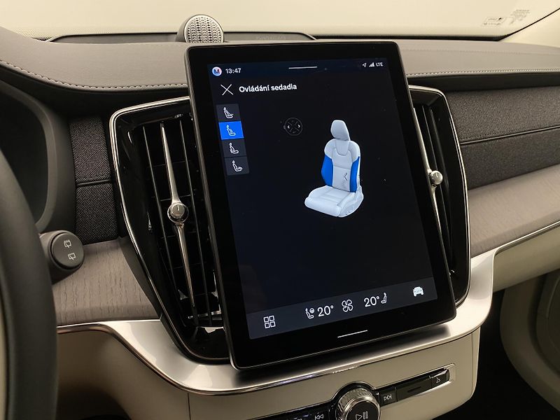 Volvo XC90 (2026) T8 AWD Plug-in BRIGHT PLUS 7m - fotka 70 z 74