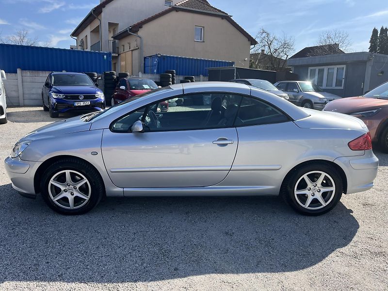 Peugeot 307 (2004) 2.0i 16v 100kw Kabriolet - fotka 12 z 30