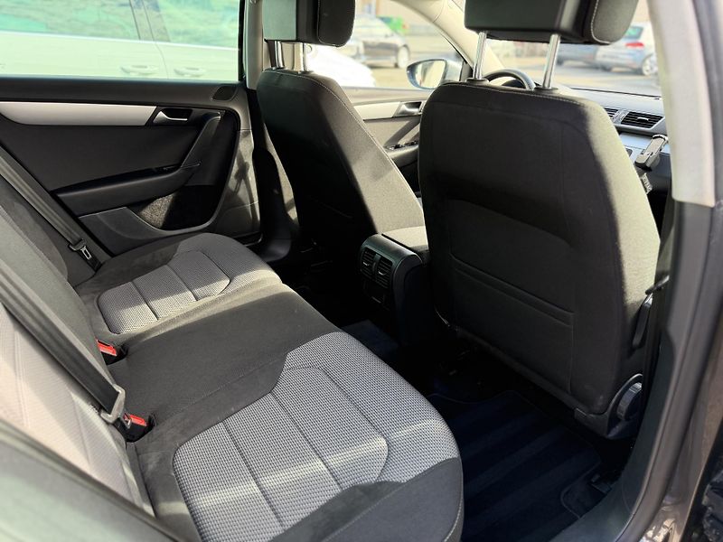 Volkswagen Passat 2.0 TDi, 103kw, alltrack - fotka 8 z 20