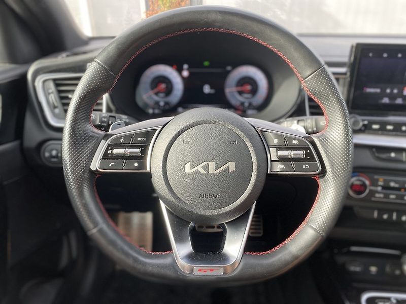 Kia ProCeed 1.6TGDi, ČR, automat, záruka - fotka 14 z 35