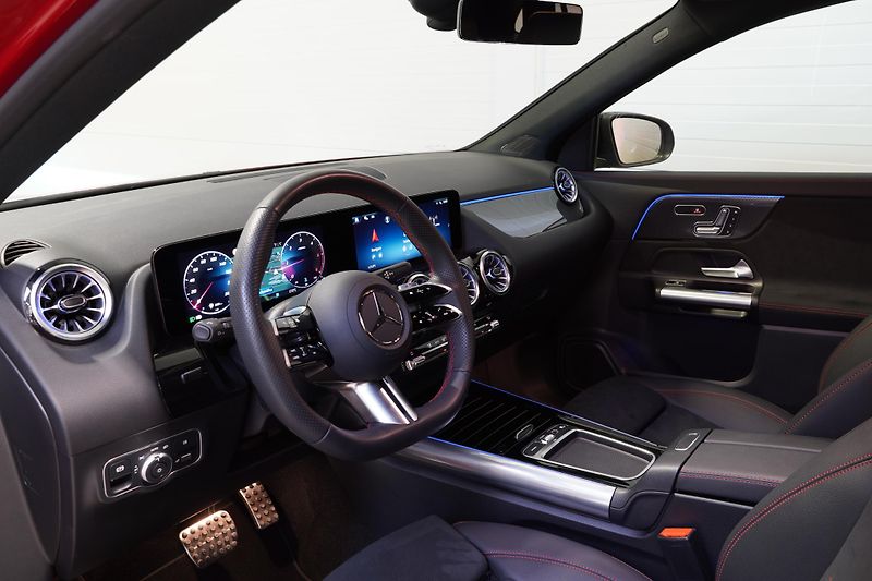 Mercedes-Benz GLA 200D,AMG,DPH,Paměť.sedadla - fotka 14 z 33
