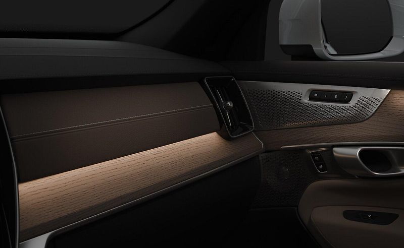 Volvo XC90 (2026) T8 AWD PLUS BRIGHT - fotka 14 z 16