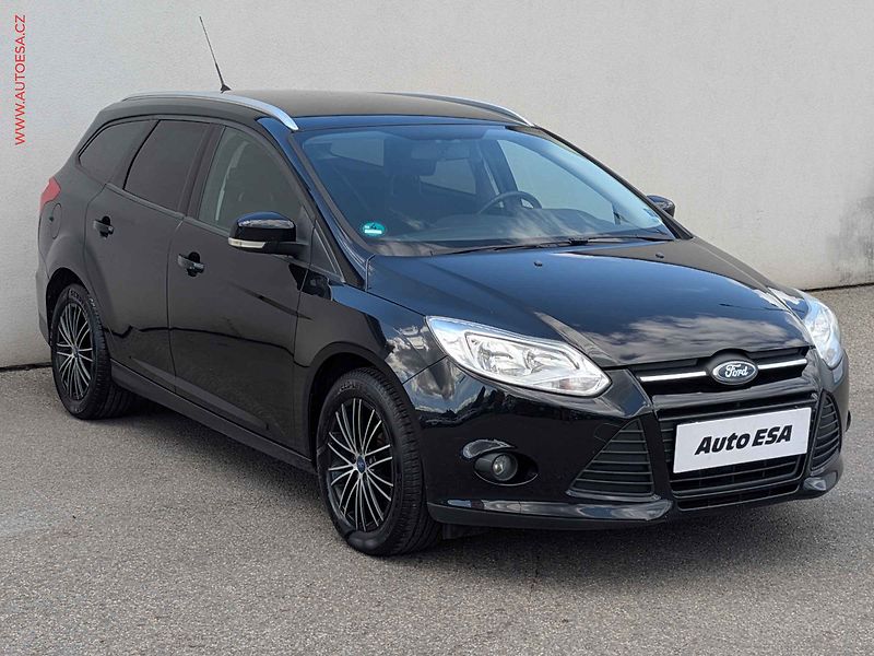 Ford Focus (2011) 1.6 i, AC, výhřev sed - fotografie inzerátu