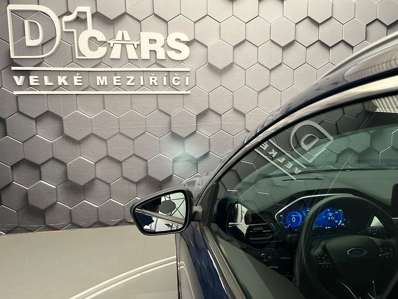 Ford Kuga 2.5 HEV 4x4 TITANIUM - fotka 32 z 78