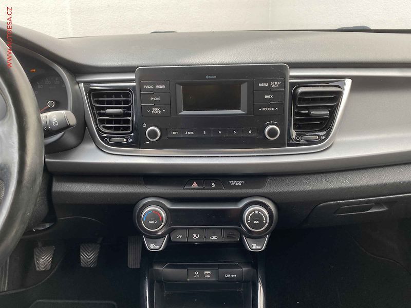 Kia Rio (2018) 1.2 i, AC, bixen, park.asist - fotka 12 z 16