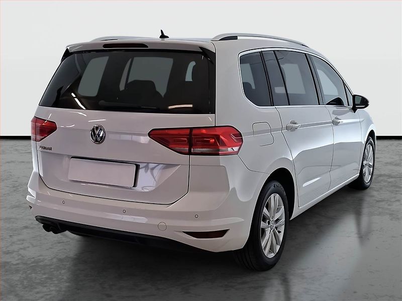 Volkswagen Touran (2018) Comfortline 2.0 TDI, ČR,1.maj - fotka 5 z 22