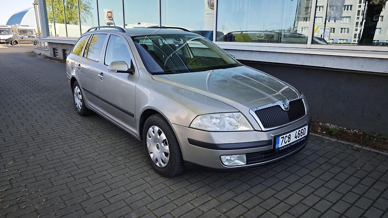 Škoda Octavia (2007) 1,6 benzín kombi - fotografie inzerátu