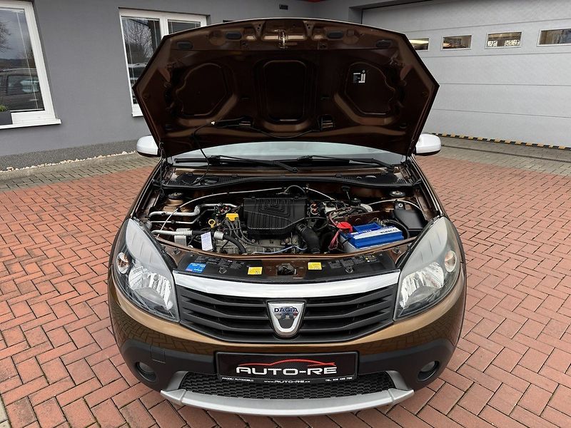 Dacia Sandero (2012) 1.6i LPG Klima Tažné Zař. - fotka 33 z 49