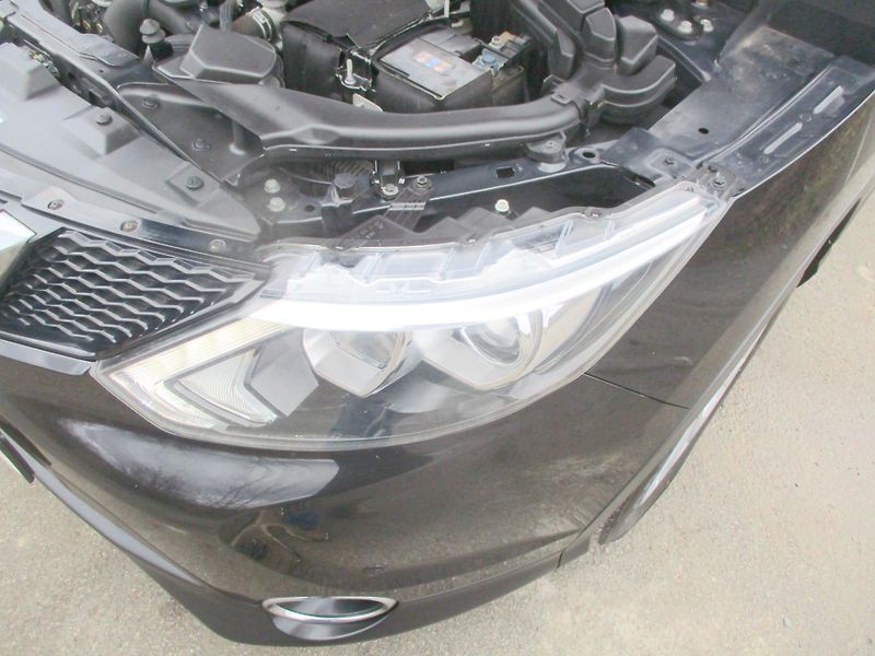Nissan Qashqai 1.6DIG-T 120kW NAVI VÝHŘEV - fotka 40 z 43