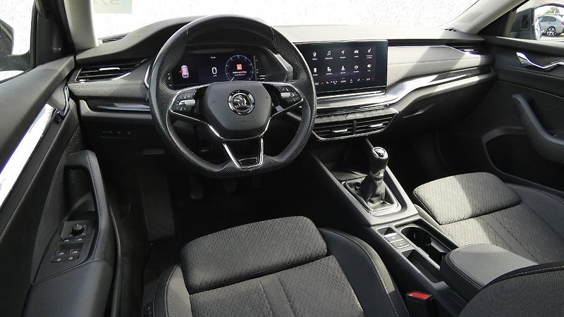 Škoda Octavia 2,0 TDI Style 110 kW - fotka 5 z 23