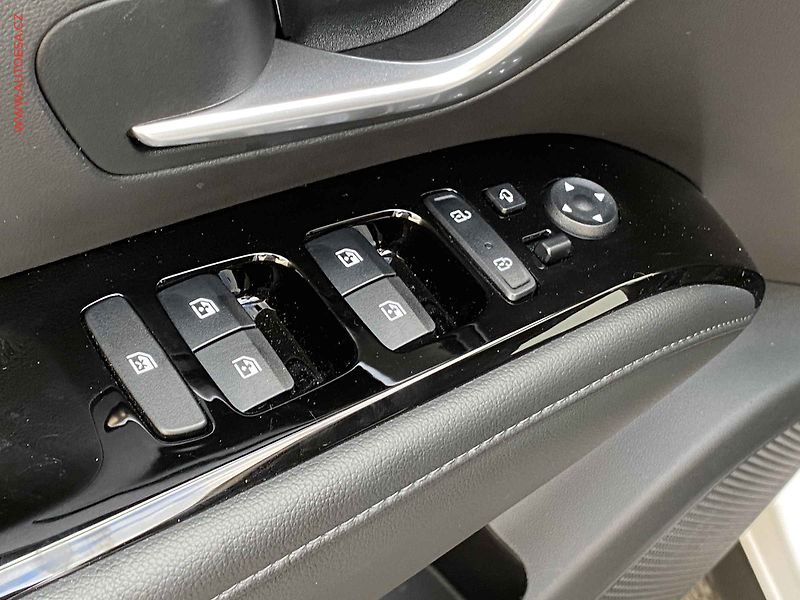 Hyundai Tucson (2023) 1.6 T-GDi, 2.maj,ČR, Smart - fotka 11 z 18