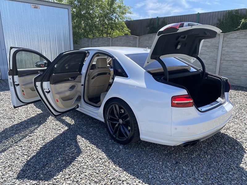 Audi A8 S8 4.0i V8 520PS CZ DPH EXTRA! - fotka 145 z 176