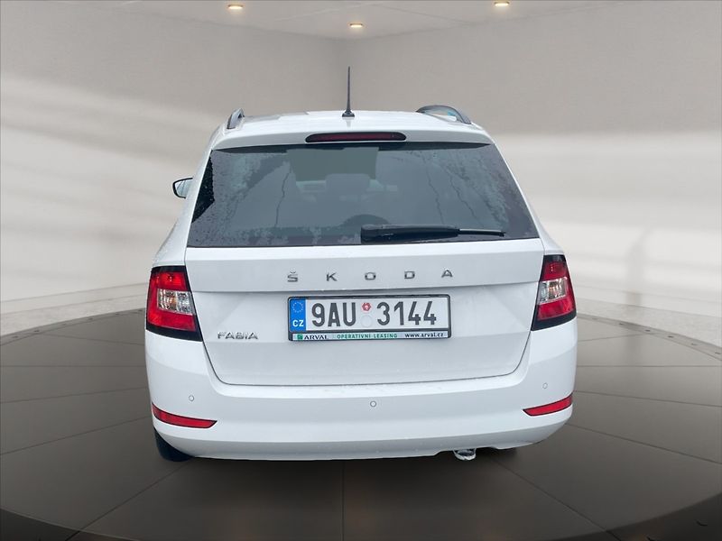 Škoda Fabia 1,0 TSI 70 Ambition - fotka 5 z 11