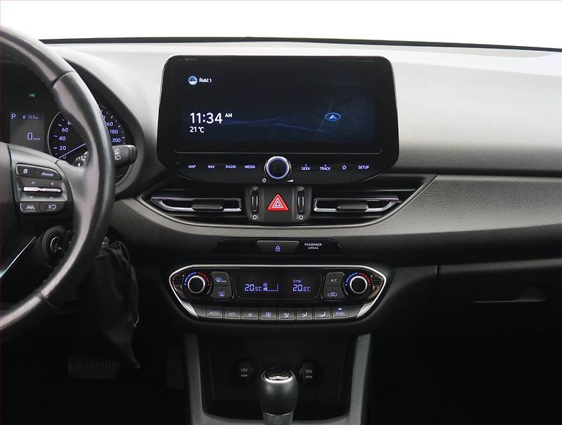 Hyundai i30 (2021) Smart 1.5 T-GDI MHEV, Automat - fotka 12 z 22