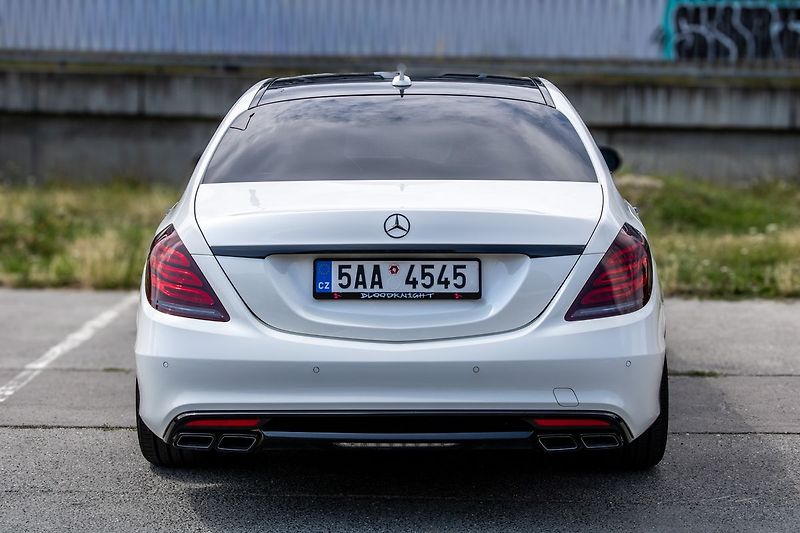Mercedes-Benz Třídy S BLUETEC 4MATIC 2015 - fotka 5 z 37