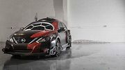 Nissan Altima jako Tie Fighter.