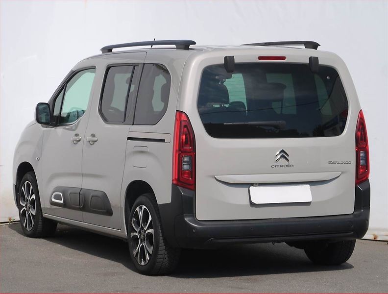 Citroën Berlingo (2018) Shine 1.5 BlueHDi, 5Míst, ČR - fotka 4 z 21