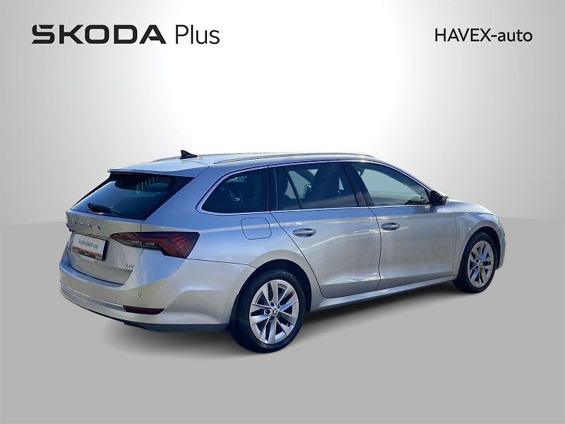 Škoda Octavia (2022) Combi 2.0 TDI 4x4 DSG Style + - fotka 2 z 37