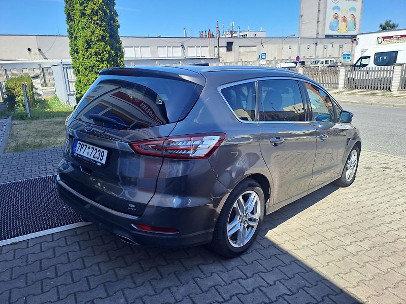 Ford S-MAX (2017) 2,0 TDCi 132 kW 4X4 AUTOMAT  - fotka 5 z 35