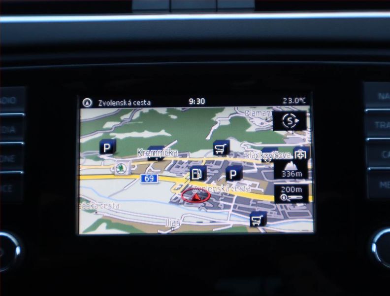 Škoda Octavia (2015) 2.0 TDI, Navi, Tempomat - fotka 12 z 16