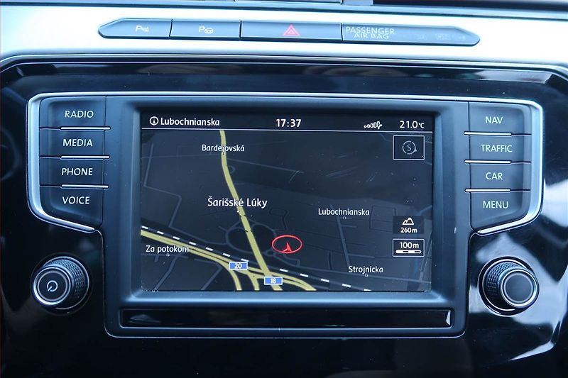 Volkswagen Passat (2015) 2.0 TDI, Automat, Kůže, Navi - fotka 20 z 26