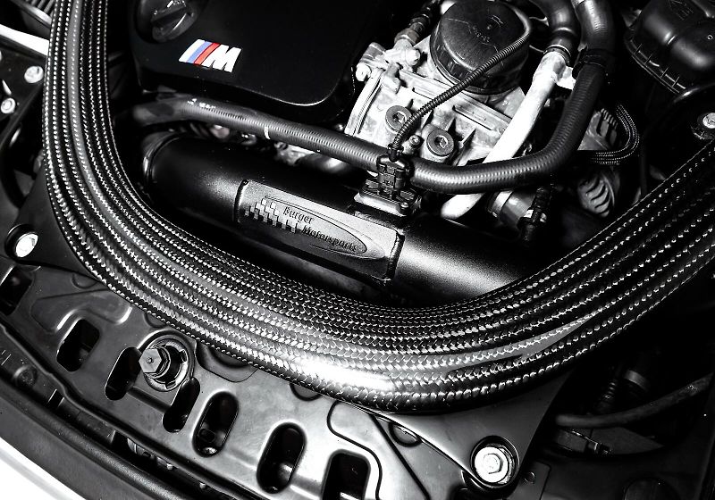 BMW M4 (2015) 3.0 /382kW - fotka 13 z 24