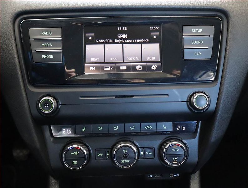 Škoda Octavia (2015) Scout 2.0 TDI, 4X4, Xenony - fotka 12 z 18