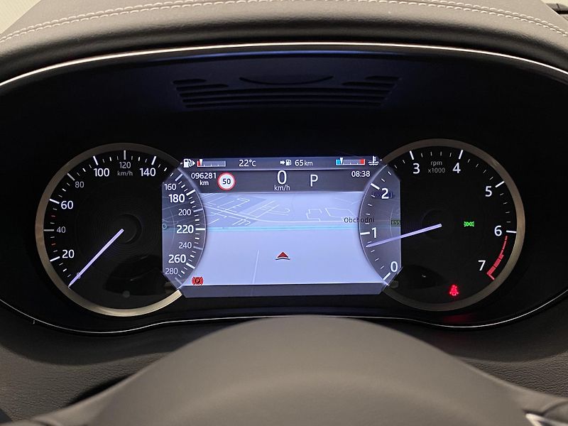 Jaguar E-Pace P250 R-DYNAMIC SE  REZERVACE - fotka 24 z 44