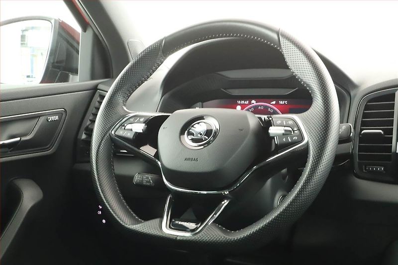 Škoda Karoq (2024) Sportline 1.5 TSI - fotka 15 z 17