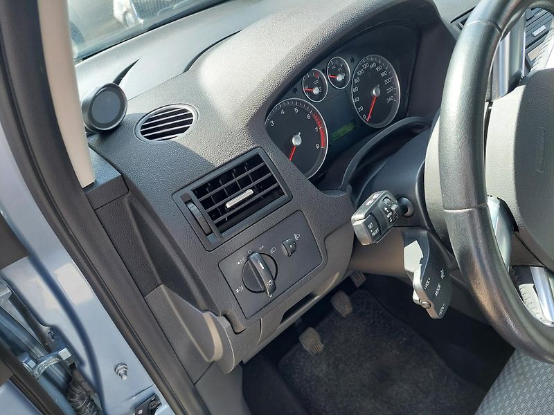 Ford C-MAX (2006) 1.6 - fotka 12 z 29
