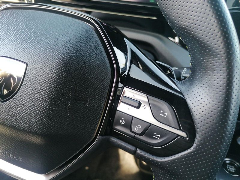 Peugeot 308 (2022) 1.5 BlueHdi GT-LINE,Focal - fotka 33 z 42