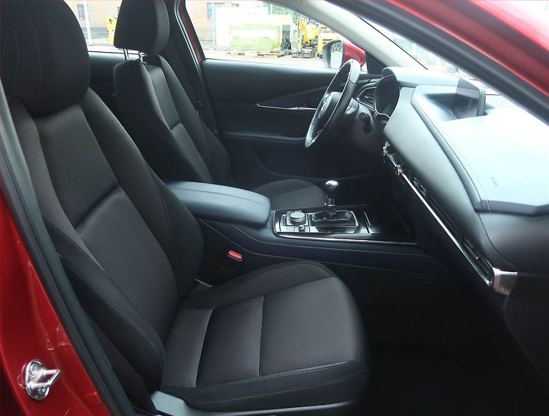 Mazda CX-30 (2019) Skyactiv-G 2.0, ČR,1.maj - fotka 9 z 24
