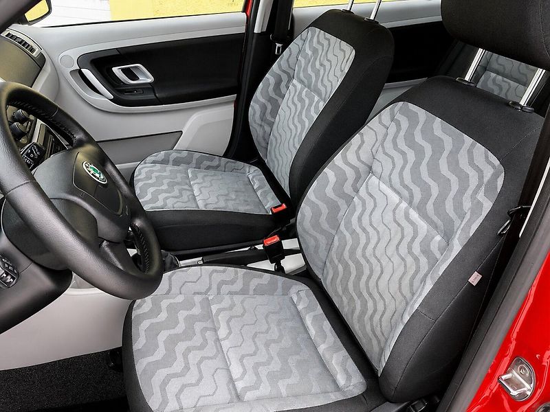 Škoda Fabia Combi 1,2 HTP (51kW)*KLIMA* - fotka 12 z 16