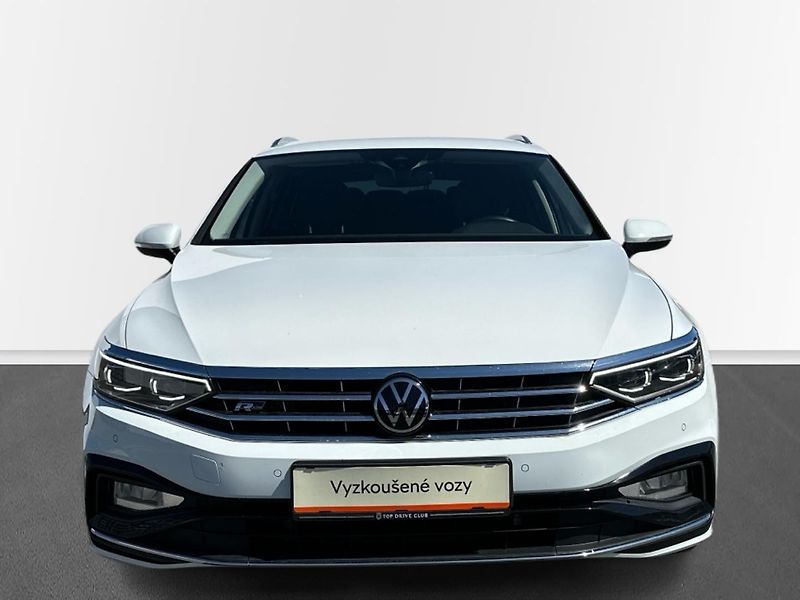 Volkswagen Passat 2,0 TDI / 147 kW 4Mot. R-line - fotka 4 z 26