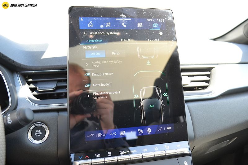 Renault Symbioz TECHNO MILD HYBRID 140 PANORAM - fotka 43 z 64