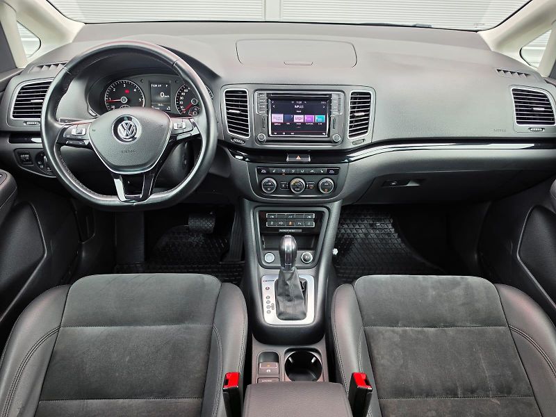Volkswagen Sharan 2.0TDI DSG 4x4 7-M Webasto TZ - fotka 8 z 33