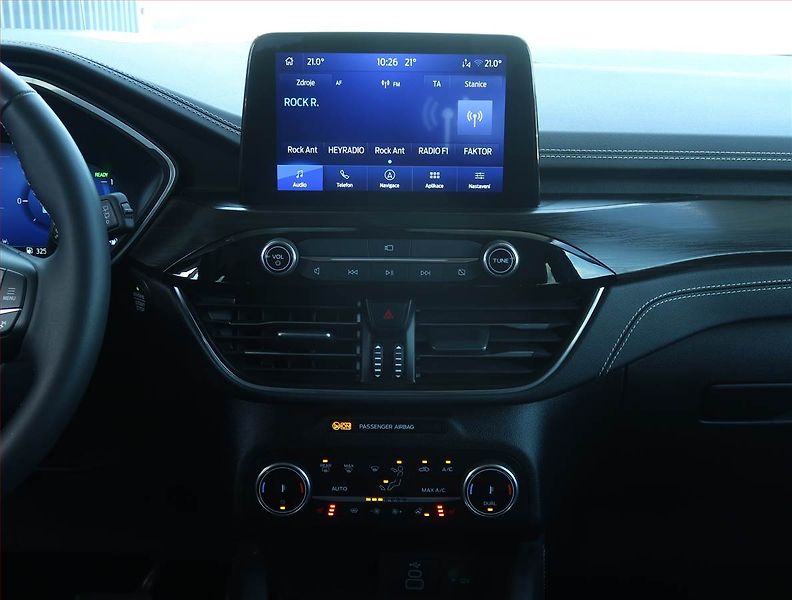 Ford Kuga (2023) Vignale 2.5 Hybrid - fotka 12 z 27