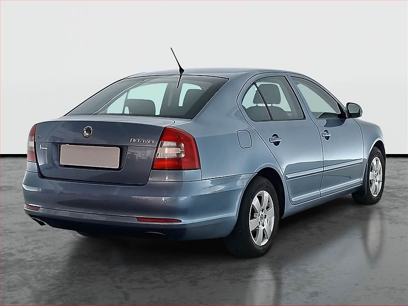 Škoda Octavia (2011) 1.6 TDI, Tempomat - fotka 5 z 13