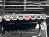 Peugeot 2008 (2020) 1.2PT, Allure, LED, navi - náhled 14