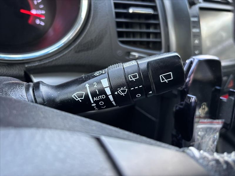 Kia Sorento 2,2 CRDi AT 4x4 Premium PANORA - fotka 28 z 38